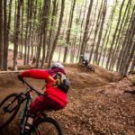 biciclette in un sentiero di montagna