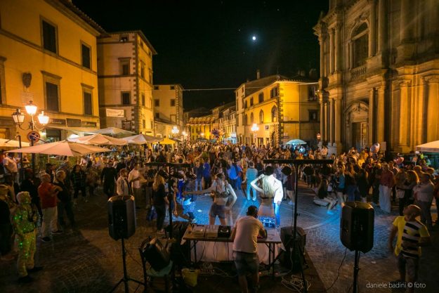 Un momento della Notte Bianca di Castel del Piano Notte Bianca a Castel del Piano