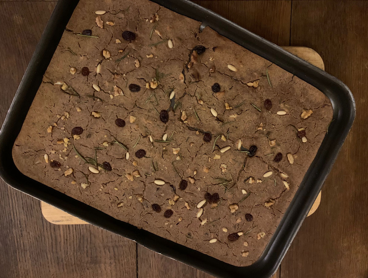 13-castagnaccio-sfornato-ricetta-tipica-amiata