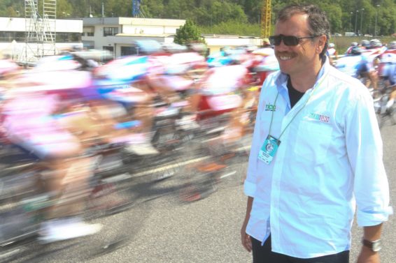 Giancarlo_Brocci_Toscana_Terra_di_Ciclismo_2011-566×377