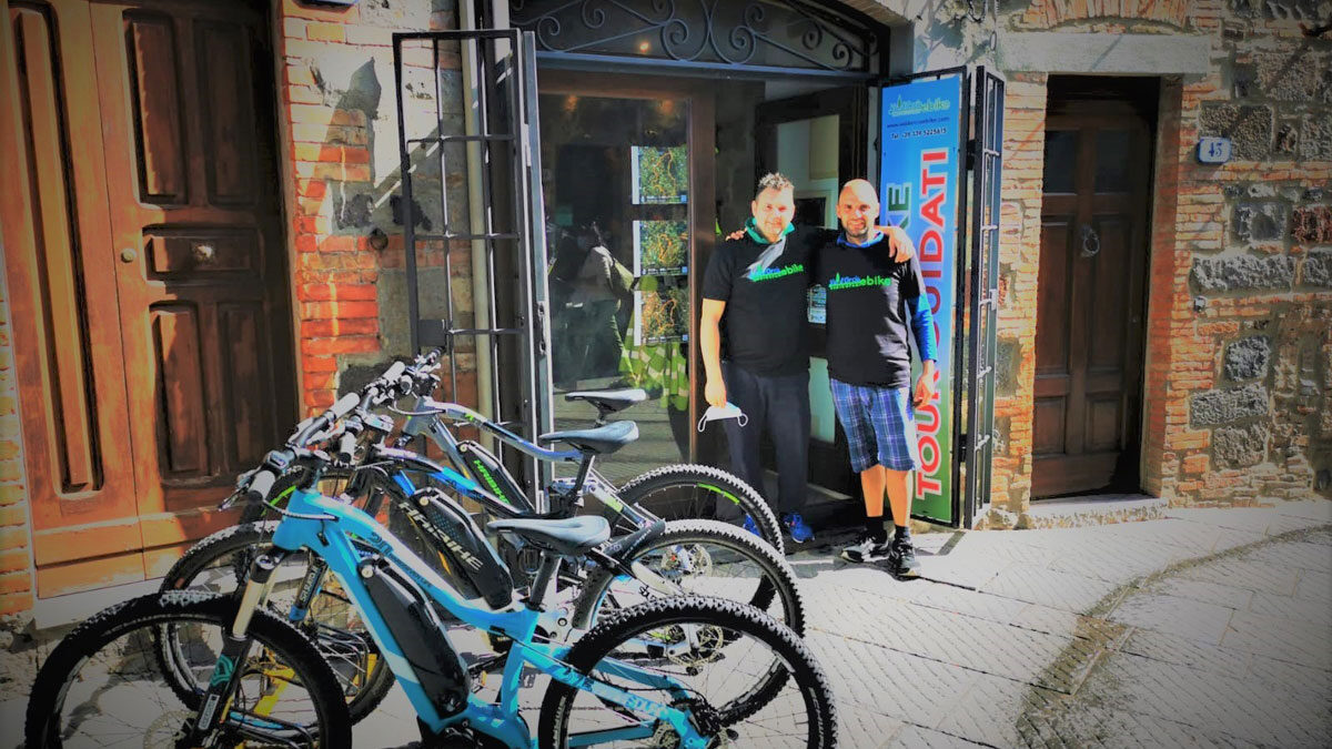 bici-radicofani-e-bike-negozio