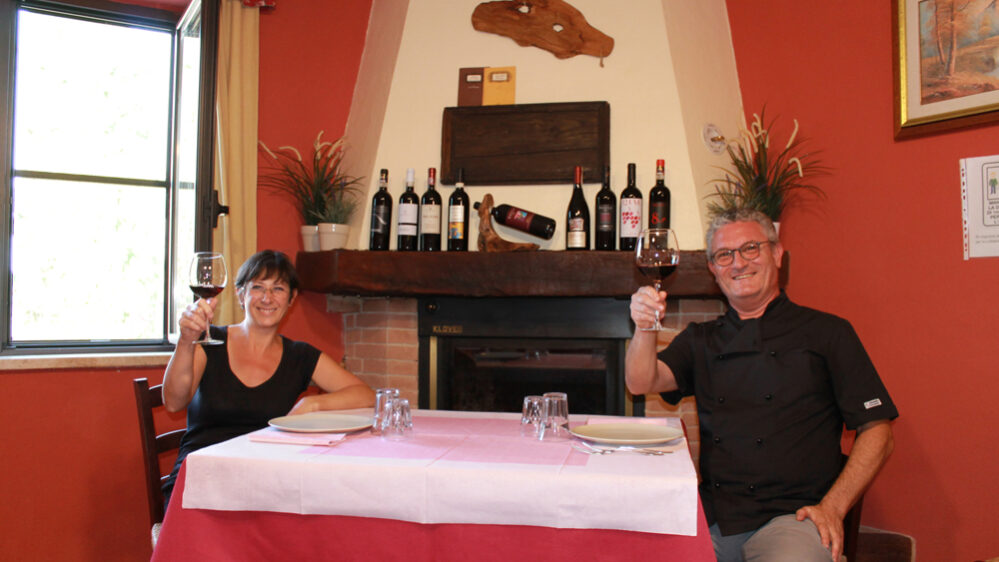 proprietari-trattoria-in-campagna